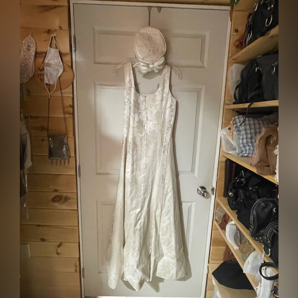 Scott McClintock dress